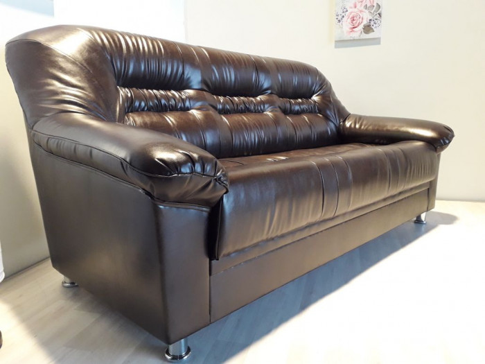 Диван Карелия кожаный 3-х местный, коричневый