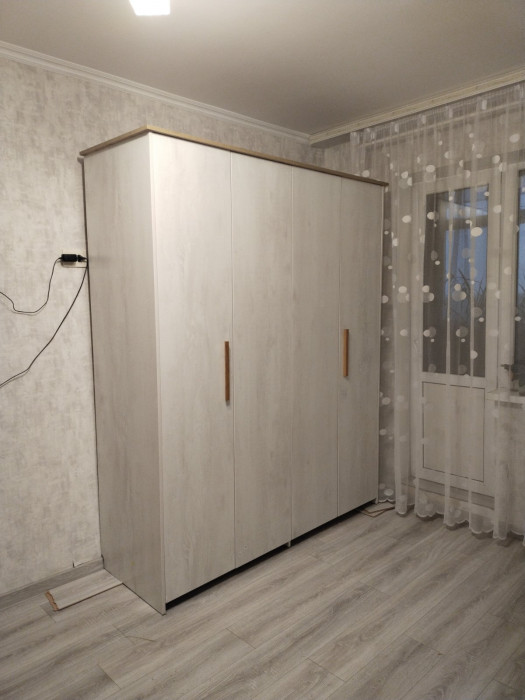 Шкаф четырехдверный 